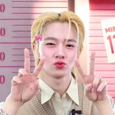 xbiikox's profile picture. 🎀 ; @zee_pruk , @Cwrnew