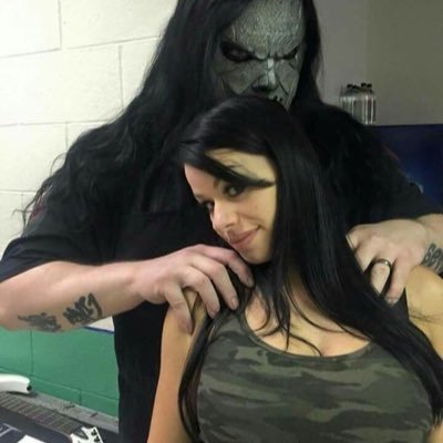 pop_yum38050's profile picture. dm me nasty things please