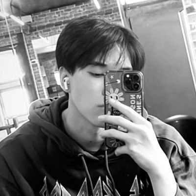 matchausn's profile picture. anw akun campur so let me be.