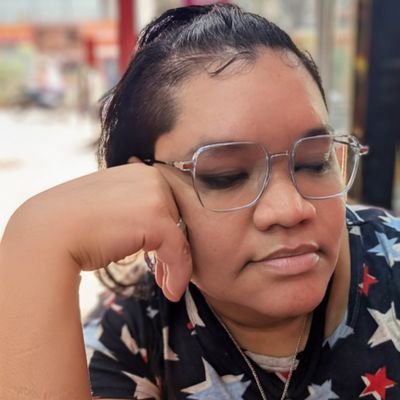 RodoshiR's profile picture. Singer by Passion, An Avid Photographer, Video Editor and Graphics Designer by Profession and IDGAF!  .
editor 
#shivinkaira #panimanan #darshanraval