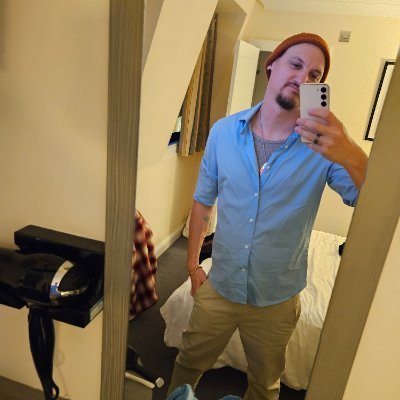 tayalex34's profile picture. swimmer | Gamer | TV addict | autistic | digidestined