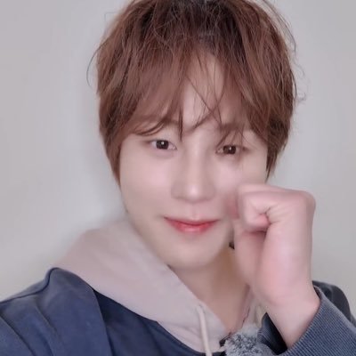 daldalgooreum's profile picture. 하성운소속