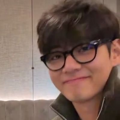 voteila's profile picture. 