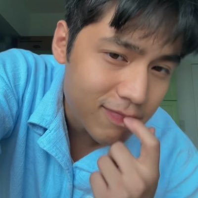 cIaytorres's profile picture. kindness era • #1 campaign sponsor for Opalite • DNI: they/thems and cokeli stans 💚 franco | jericho | ashley | august