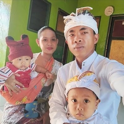 DarmyWira12304's profile picture. 