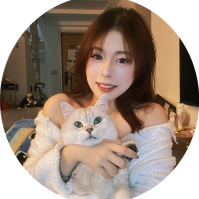 Lsxm1103's profile picture. “努力成长的日常小白” vs “无所不能的吐槽大佬” 记录我被哥哥“带飞”的碎片日常 | 生活Vlog | 成长干货 | 偶尔离谱 合作请私信 | 欢迎关注我们的T和YB（链上兄妹）