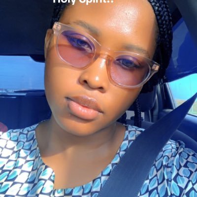 its_chrysty's profile picture. Every morning you have two choices: Continue to sleep with your dreams or wake up and chase them 🤏 Optometrist | Brand | Christian | Eye Health Advocate