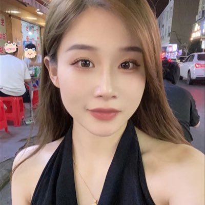 azhul71422411's profile picture. 向往梦想的净土，却堕落红尘的深渊，青岛同城付费约，电报: https://t.co/hLLVEBvA3f