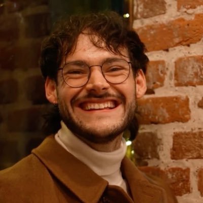 HamboMazza06's profile picture. Some random British person | Apart of the rainbow community 🌈 | one of those they/thems 💛🤍💜🖤 | old account @HarryLovesToast