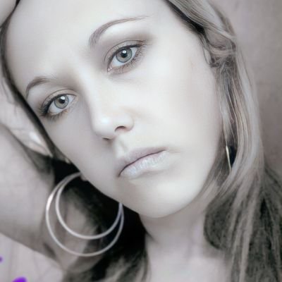 Mikelsbug's profile picture. *Warning NO FILTER!

I support your right 2 be an idiot. Women don't have dicks & men aren't toxic. 
Reality won't bend 2 your delusions, and neither will I.