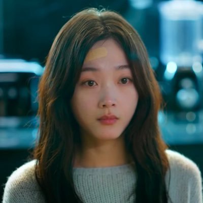 queenc8rd's profile picture. “are you okay?” no but i’m funny