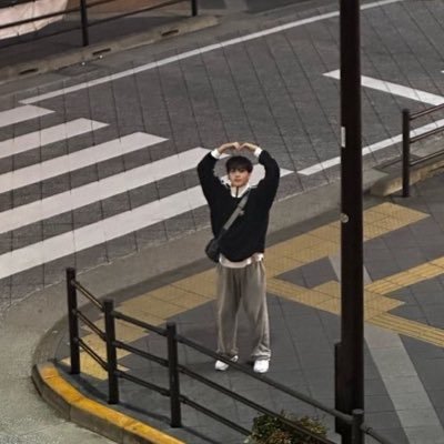 hyeongjjun__'s profile picture. 