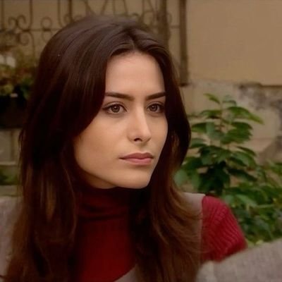 gezmisizm's profile picture. ☭
bu toprakta kalır adın