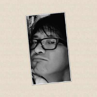 ini4kunku's profile picture. bukan buzzer politik tapi suka bahas politik,
koment suka suka