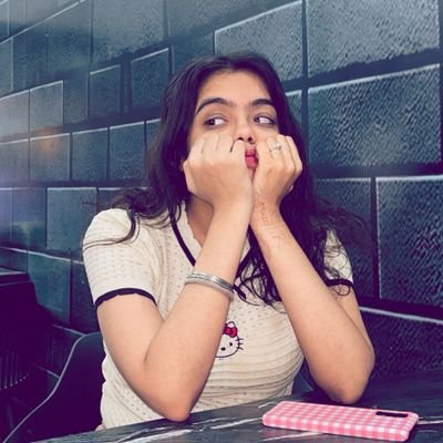 blahbhavyah's profile picture. be the kalesh, create the chaos.
 
law | sketch | sleep | socialise | romanticising life. 
tweets/rts might imply endorsements.