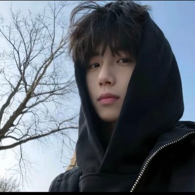 liu1398501's profile picture. 18男大学生 找女m 门槛勿扰 代付勿扰