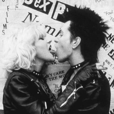 unsleptchild's profile picture. 𝟕 𝟕 𝟕