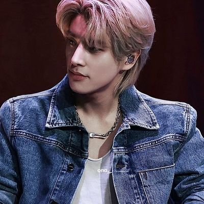 Lbxxlue's profile picture. ⠀⠀ ㅤ⠀ㅤ🔥~♤ Mitsuri Kocho- She/Her He/Him