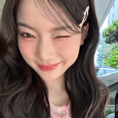 exrclusive's profile picture. Let your heart find wonder in the smallest of things.