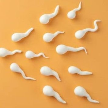 thirsty3cum's profile picture. 