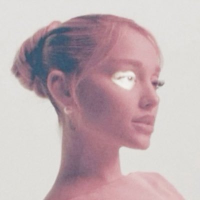 aribrune's profile picture. currently somewhere over the rainbow...in a galaxy far, far away⋆𐙚 ˚