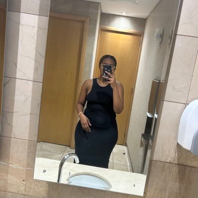 PriscillaMaKh's profile picture. MyTweets don't associate with my personality😅👊/Aquarius♒/Mom of two👩‍👦‍👦/TeacherMommy👩🏽‍🎓👩🏽‍🏫/@OrlandoPiratesFan ☠/Ke Mosotho🇱🇸