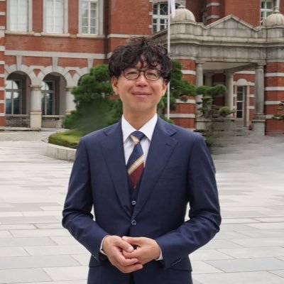 youbu13's profile picture. 『すべての人を本当の自分に！』メンタルコーチ｜株式会社Rin取締役社長｜500超セッションコーチング｜認知科学｜自己理解｜ストレングスファインダーコーチ｜不登校→大企業就職→心が限界→副業→独立→法人化。経験がスキルに、価値観/強みを言語化→活かし方→行動へ。 「悩み」や「不安」がある人は固定の無料セッションへ