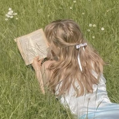 lyla_note's profile picture. 北陸 / 20↑ / 映画 / 音楽 / アニメ / 本 / 自然 / 舞台