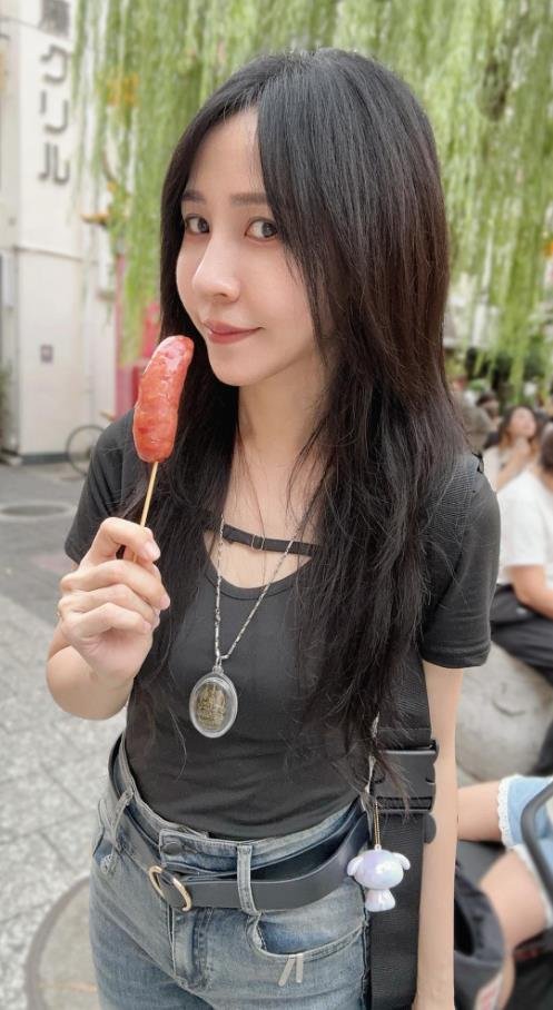 VENKAT47761590's profile picture. まずは、ありがとう。