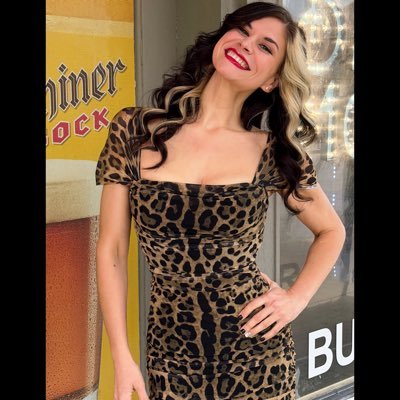 Malray7's profile picture. *Retired* TL 50 ✨Valor ❤️ Tell your dog I said hi ☺️👵🏼🫁😴