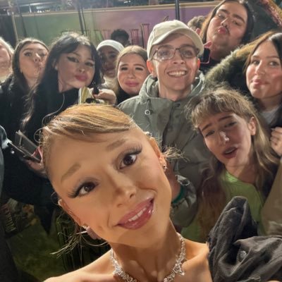 leclns's profile picture. @charles_leclerc @chelseafc