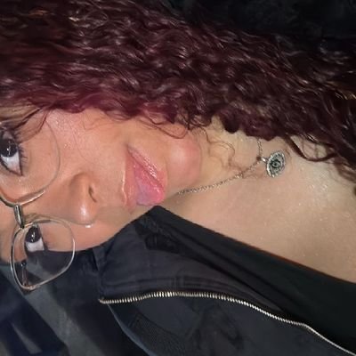 gleecwst's profile picture. eu amo bala baiana