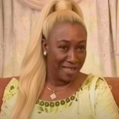 Tinaaa_show's profile picture. Don’t think too hard