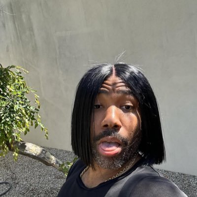 gutierrxe's profile picture. 