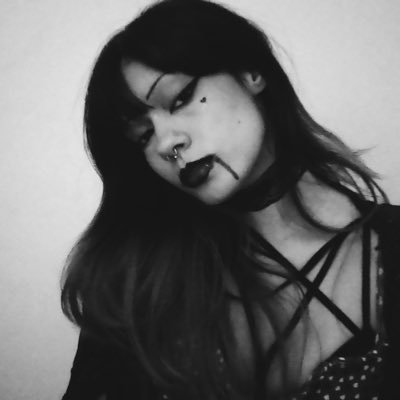 Bbtyy_'s profile picture. alguém vai ter que chorar pras gugu rir