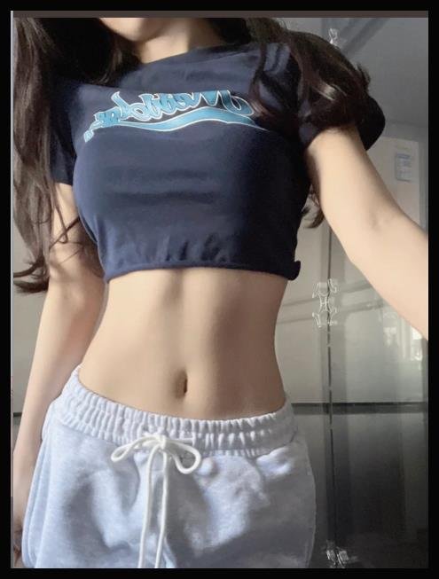 happy3duck's profile picture. 飲食店と風俗店でダブルワークしてます。彼氏いないのでお仕事以外の時は家で引きこもりがち。アニメ好き。基本的には陰キャ。一応毎日運動はしてます。えちな話OK。