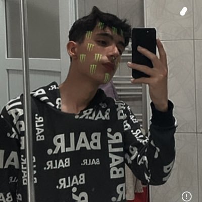 Unal_Tarhan25's profile picture. İçerik üretirim, trend kovalarım, kahveyle yaşarım ☕📱.”