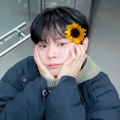 ryung_lucy's profile picture. 바람이 되어줄게 🌻