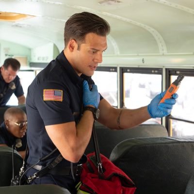 star_stkm's profile picture. Who wants to be your friend? I want to be your boyfriend.