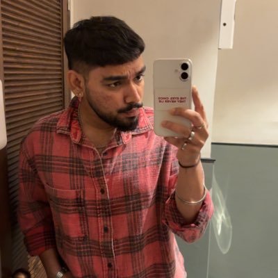 wtfankitt's profile picture. Here because nobody really cares 🙋🏻