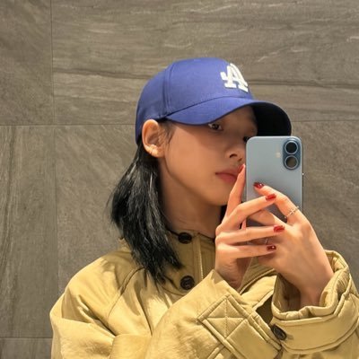 mysoneuniverse's profile picture. 🥕🥬💗