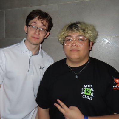 derapchuoffline's profile picture. @derapchu ‘s official alt account. more parasocial, more offline, more information 😎 | banner by @ethoswag