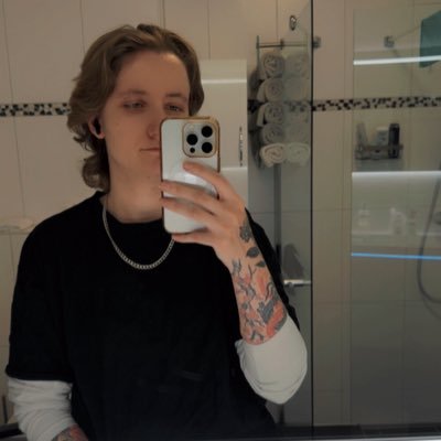 _janetteke's profile picture. 🌿:🐼✧👾˚📷⊹📚𖧧 i like games and sometimes i stream . ܁₊ ⊹ . ܁ ⟡ ܁ . ⊹ ₊ ܁.