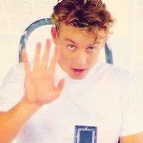 halloearthgirl's profile picture. tv watcher • amateur human • yearner