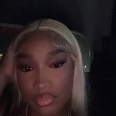 tyraniqueee's profile picture. 