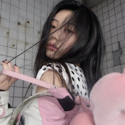 mochiwonhee's profile picture. wonhee it girl