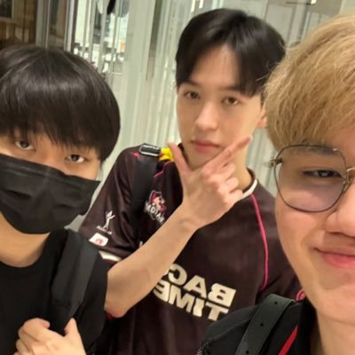 youaremyworldoo's profile picture. ✈︎. ݁₊ ⊹ . ݁˖ . ݁જ⁀➴‧₊˚ ☁️⋅♡𓂃 ࣪ ִֶָ☾.