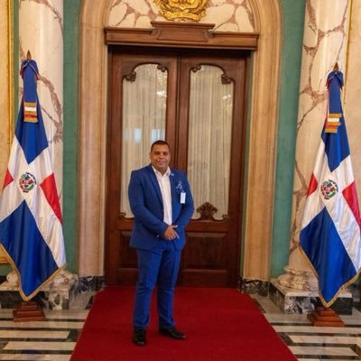 franciscoalmont's profile picture. Dominicano, Abogado y político. Miembro del Partido Revolucionario Moderno (PRM). Candidato a la vicepresidencia del PRM en SDE.