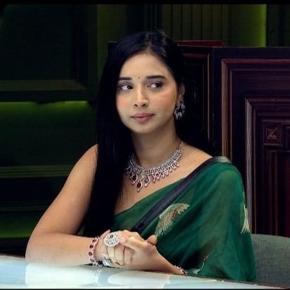 Mayuri82711140's profile picture. 