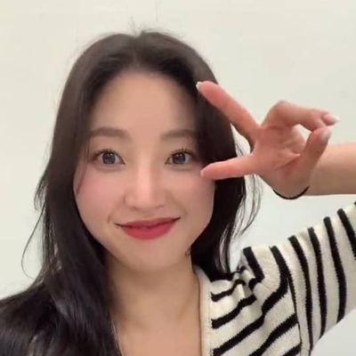 Kimnana9721487's profile picture. Just a heart full of dreams and a cup full of coffee ☕💫